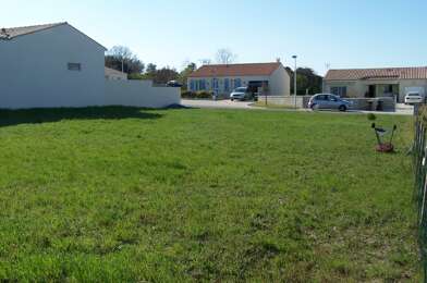 Terrain  153700 €
