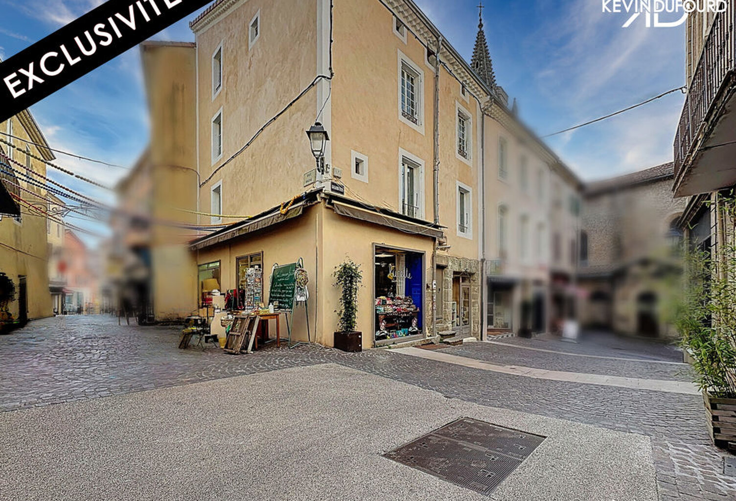 Immeuble de 200m² à AUBENAS — photo 1