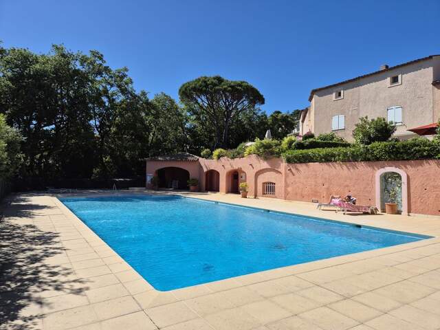 APPARTEMENT T2 GRIMAUD — photo du bien