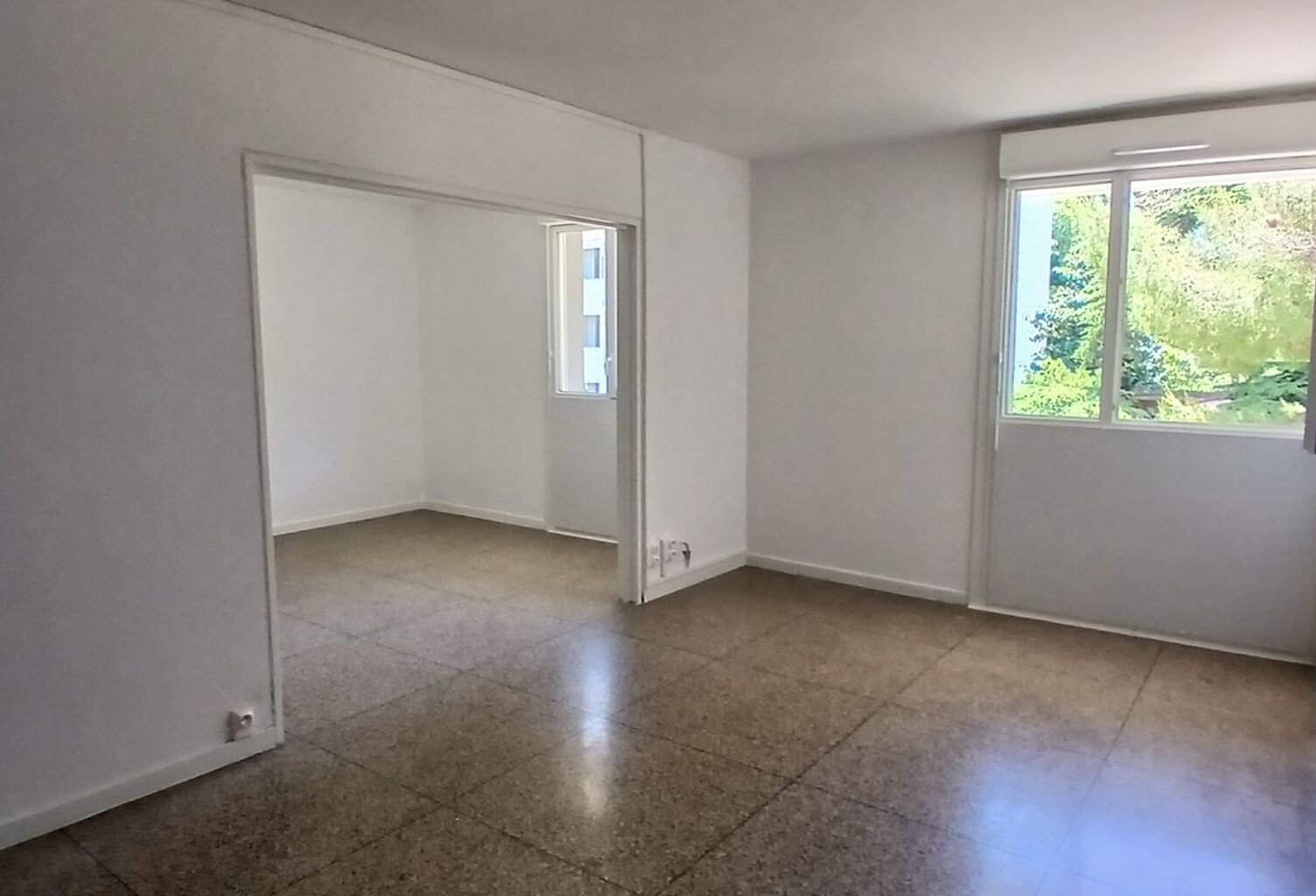 T4 72 M² AVEC LOGGIA PROXIMITE TRAM LA GAYE E3005D085L VAL MARIE — photo 1