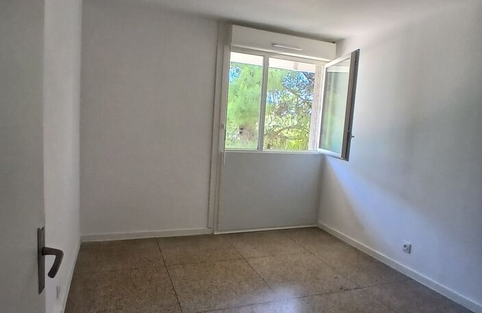 T4 72 M² AVEC LOGGIA PROXIMITE TRAM LA GAYE E3005D085L VAL MARIE — photo 3