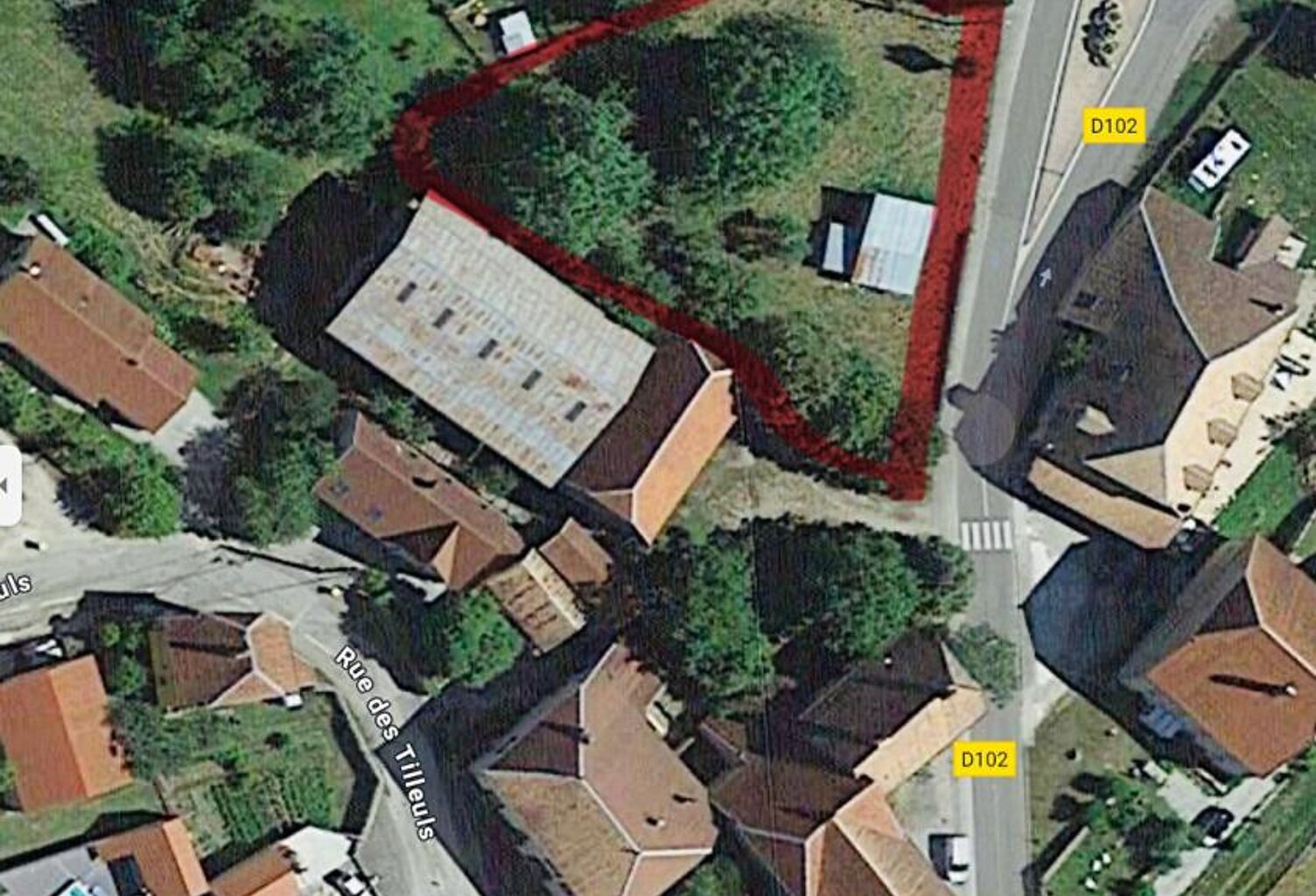 Terrain constructible centre de village — photo 1