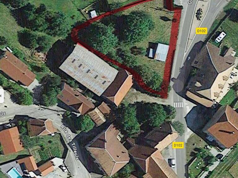 Terrain constructible centre de village — photo 1