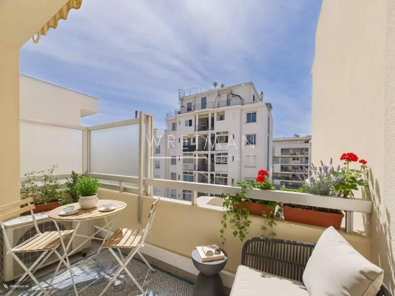 Charmant 4 pièces avec balcons et vues dégagées mer et collines — photo 1
