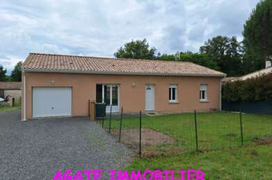 Maison  920 €