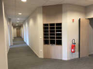 Local/bureau à vendre ROUBAIX (59) Eurotéléport, Mac-Arthur GLEN:,16 à 24 bureaux totalisant 637m2+6 parkings, Possibilté 13 — photo 3