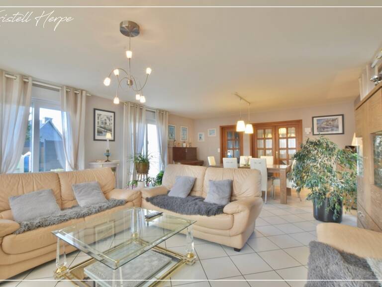 Dpt Finistère (29), à vendre CARHAIX PLOUGUER maison P9 de 232 m² - Terrain de 2133 m² — photo 1