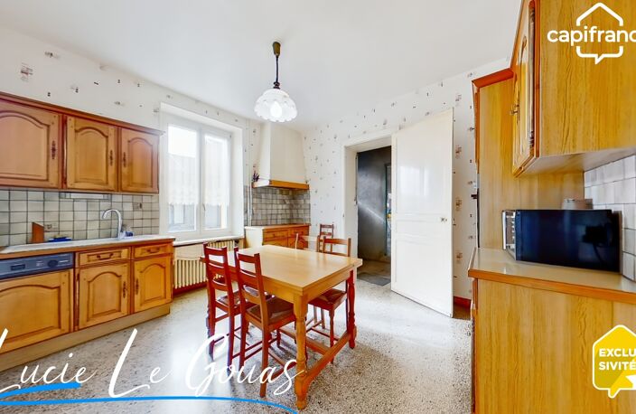 Corps de ferme de 154m² habitable avec grange, dépendances, jardin et verger – Bazailles — photo 2