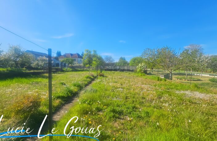 Corps de ferme de 154m² habitable avec grange, dépendances, jardin et verger – Bazailles — photo 5