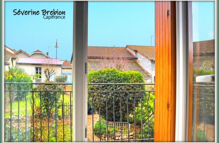 Ensemble immobilier de 2 maisons avec jardin et garage CHABRELOCHE (63) — photo 2