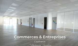 Bureau 3 Pièces 205 m² à louer à Vitrolles (13127)