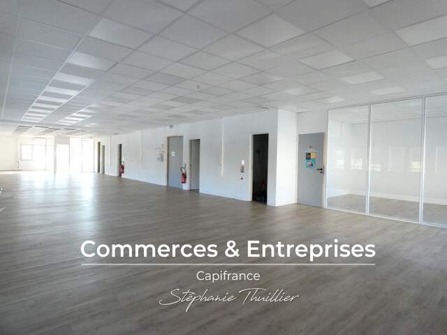 Bureaux 205 m² à louer avec stationnements privatifs au CTMA à VRITROLLES (13) — photo du bien