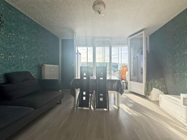 Appartement familial de 101 m2- 4 chambres - balcons - Chenôve (21) — photo du bien