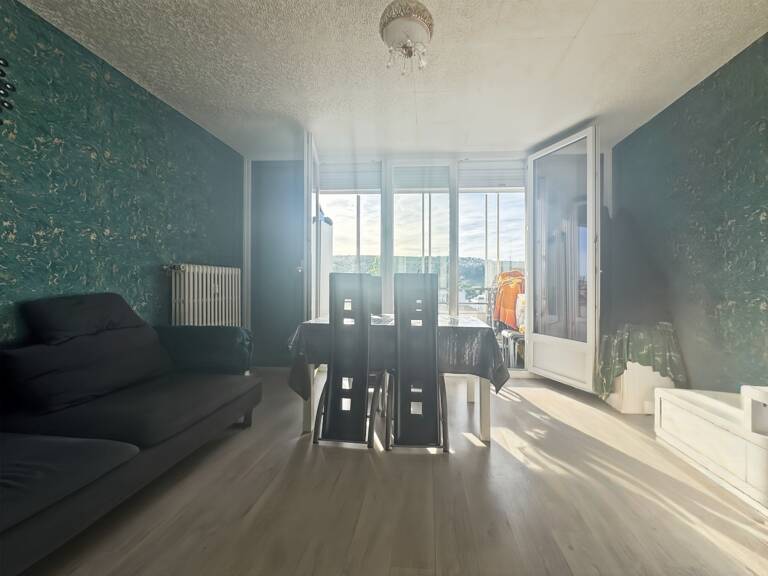 Appartement familial de 101 m2- 4 chambres - balcons - Chenôve (21) — photo 1