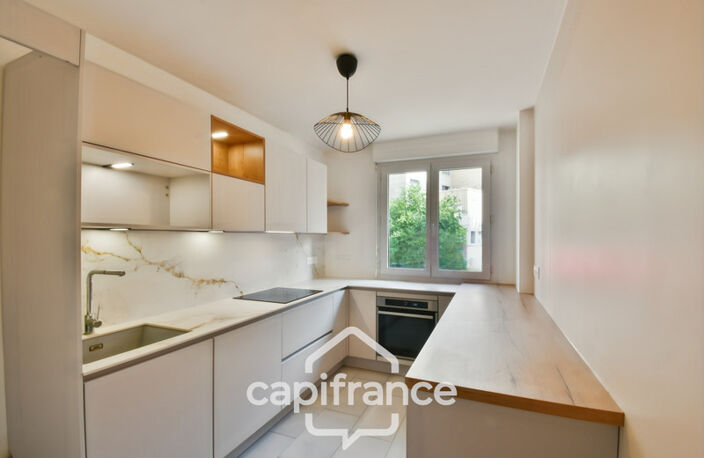 VIEUX-LILLE – T3 DE 74 M² AVEC TERRASSE, PARKING ET PRESTATIONS HAUT DE GAMME — photo 2