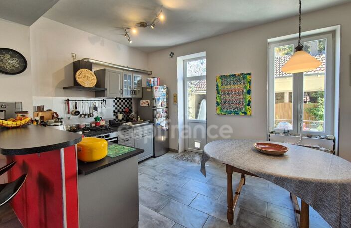 A vendre ETAMPES (91), Proche centre-ville, Charmante Meulière de 5 pièces sur sous-sol avec cour et garage — photo 3