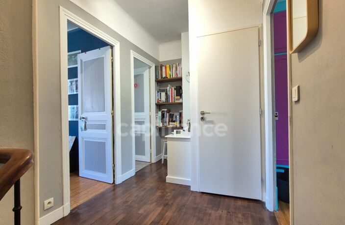 A vendre ETAMPES (91), Proche centre-ville, Charmante Meulière de 5 pièces sur sous-sol avec cour et garage — photo 5