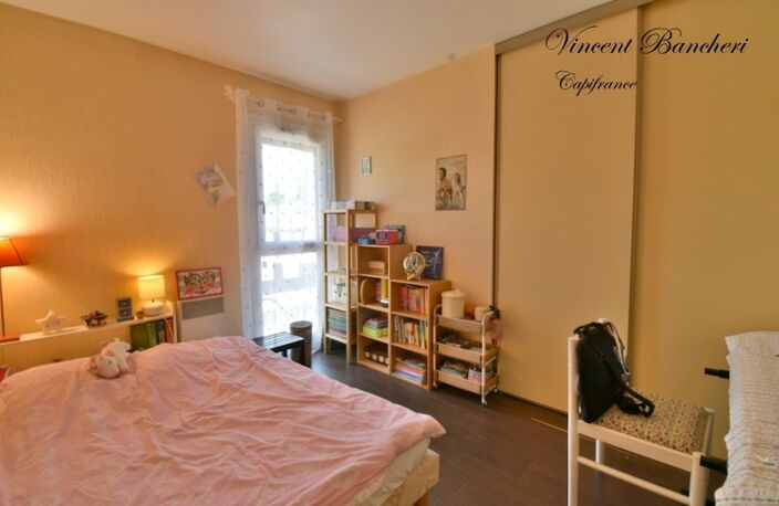Appartement à vendre 4 pièces GAILLARD (74) avec garage, cave et balcon d’angle — photo 4
