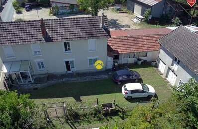 Maison avec terrain de 5641 m² — photo du bien