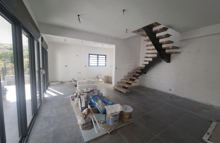 VILLA NEUVE T5 | PISCINE | SOURIS CHAUDE — photo 2