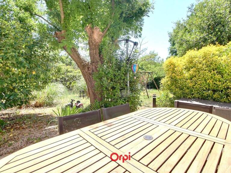Ensemble immobilier au cœur du village de La Valentine – Plus de 4 300 m² de terrain — photo 1