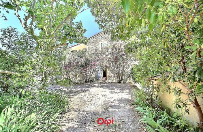 Ensemble immobilier au cœur du village de La Valentine – Plus de 4 300 m² de terrain — photo 2