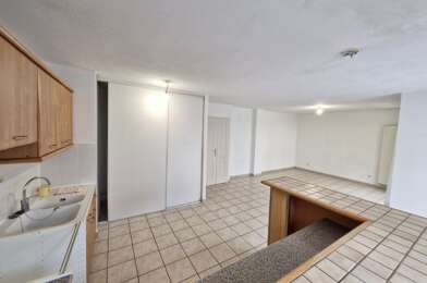 Appartement 3 pièces 898 €