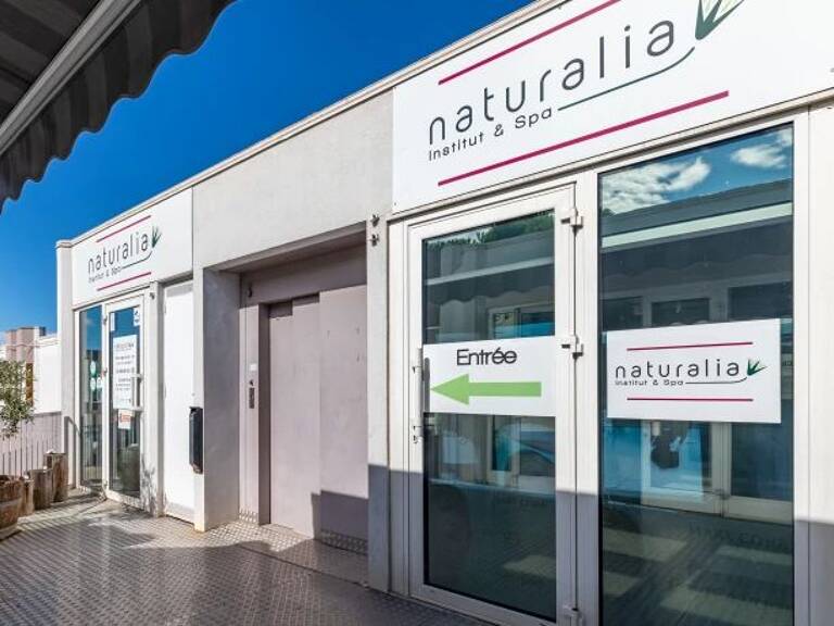 Bien Commercial à vendre avec locataire en place — photo 1