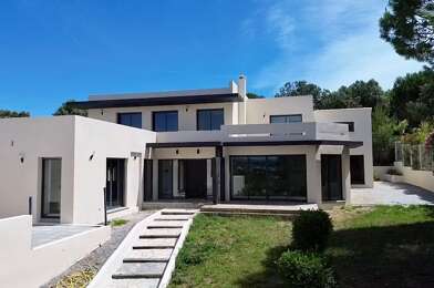 Maison 8 pièces 3950 €