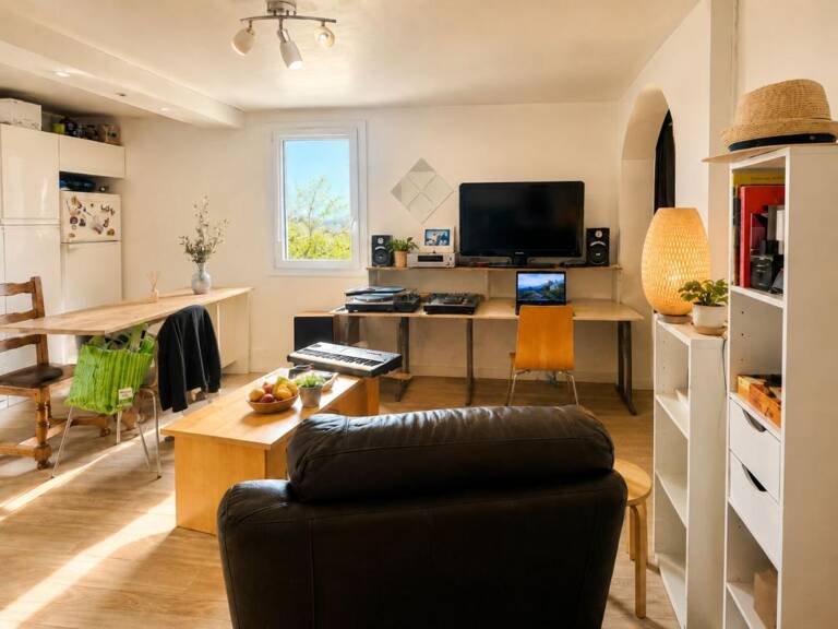 À Vendre Appartement T2 46m2, stationnement privatif et cave – La Seyne-sur-Mer — photo 1