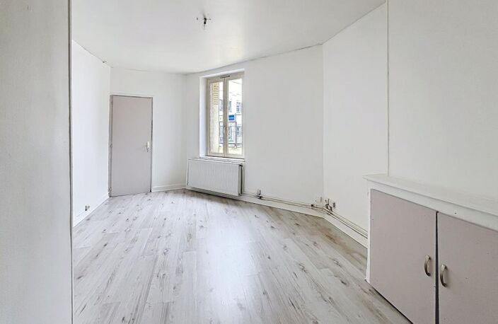 Appartement À Louer — photo 2