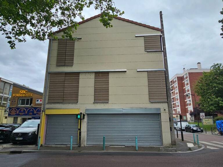 Bien Commercial À Louer — photo 1