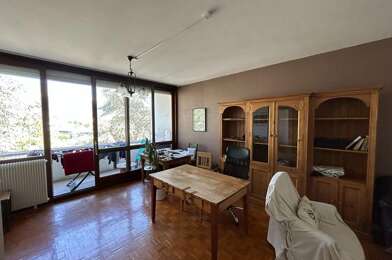 Appartement 2 pièces 735 €