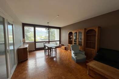 Appartement 2 pièces 735 €