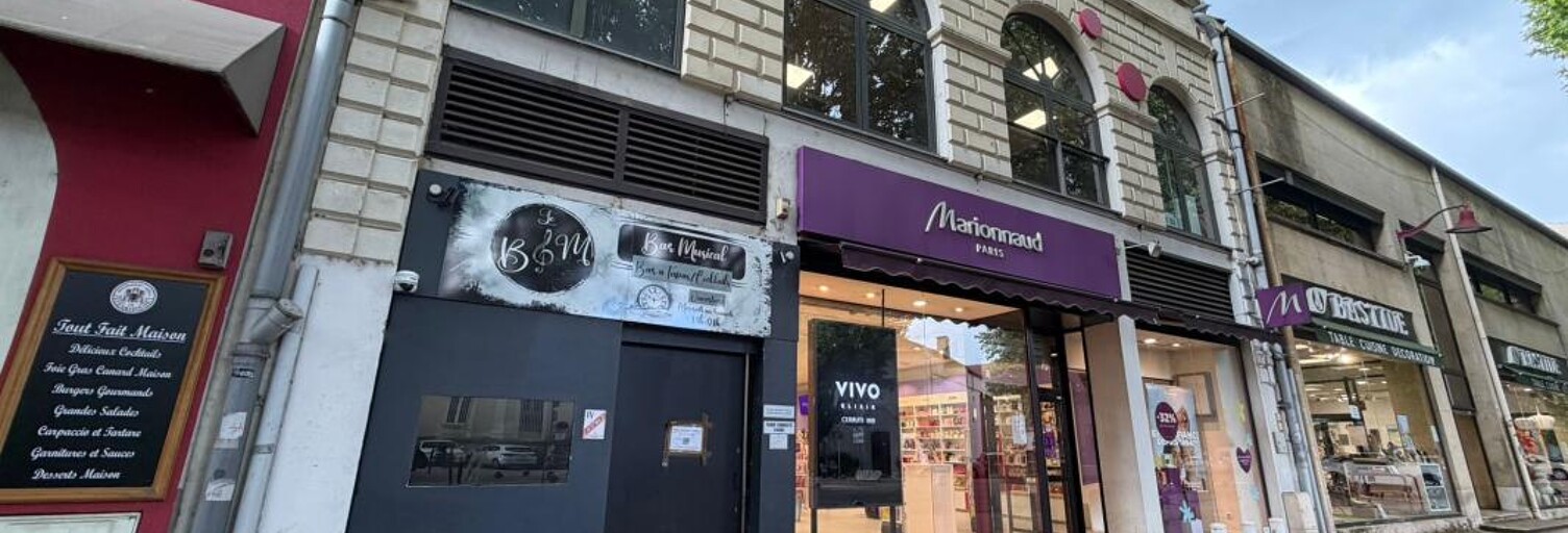 Commerce  250 m² à vendre à Alès (30100)