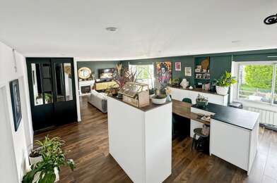 Appartement 4 pièces 243990 €