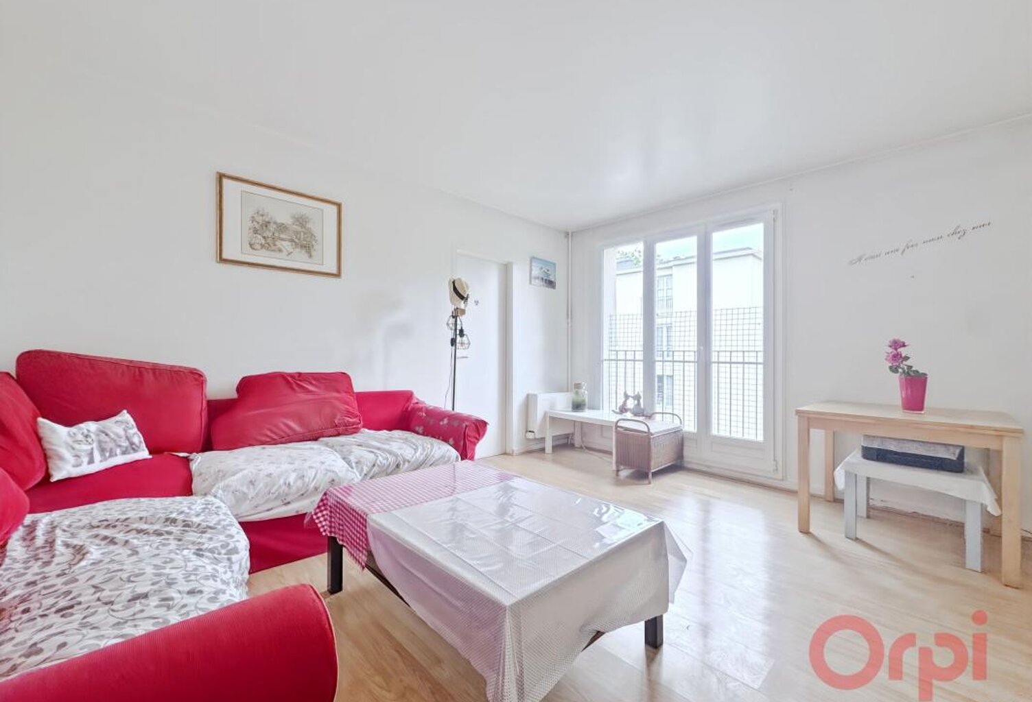 Appartement 4 pièces de 69 m² avec 3 chambres, cave et parking - 7 min de la gare — photo 1