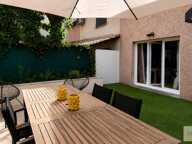 Roquebrune-sur-Argens : Magnifique villa T4 de 80 m² entièrement rénovée, avec extérieur, garage et chambres spacieuses – Emplacement d'exception tout à pied — photo 3