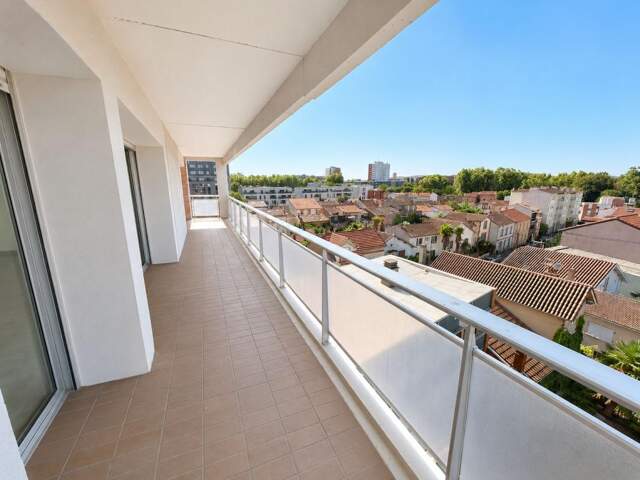 Toulouse Amidonniers allée de Brienne bel appartement T5 traversant avec balcon, garages et cave — photo du bien