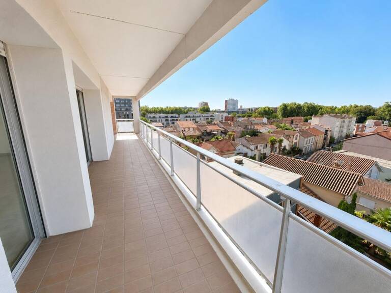 Toulouse Amidonniers allée de Brienne bel appartement T5 traversant avec balcon, garages et cave — photo 1