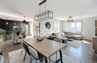 Maison 5 chambres, double garage, terrasse et jardin dans un secteur calme et recherché. — photo du bien