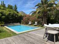 Maison familiale à vendre 5 chambres, piscine chauffée et garage — photo 2