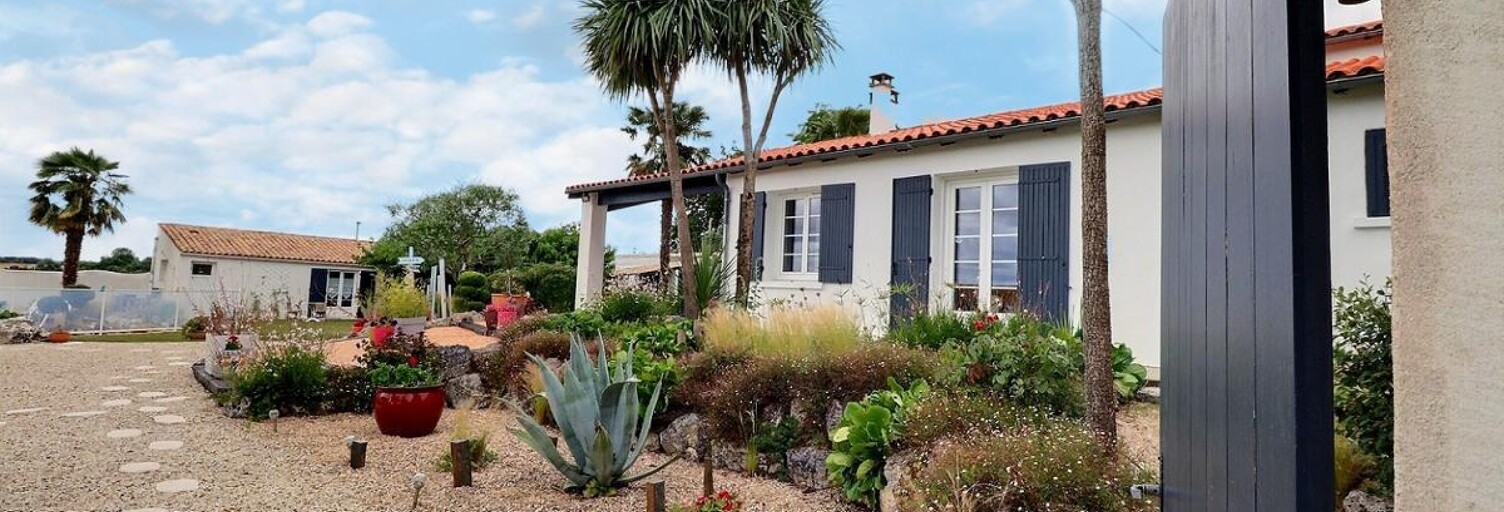 Maison 8 Pièces 152 m² à vendre à Pont-l'Abbé-d'Arnoult (17250)