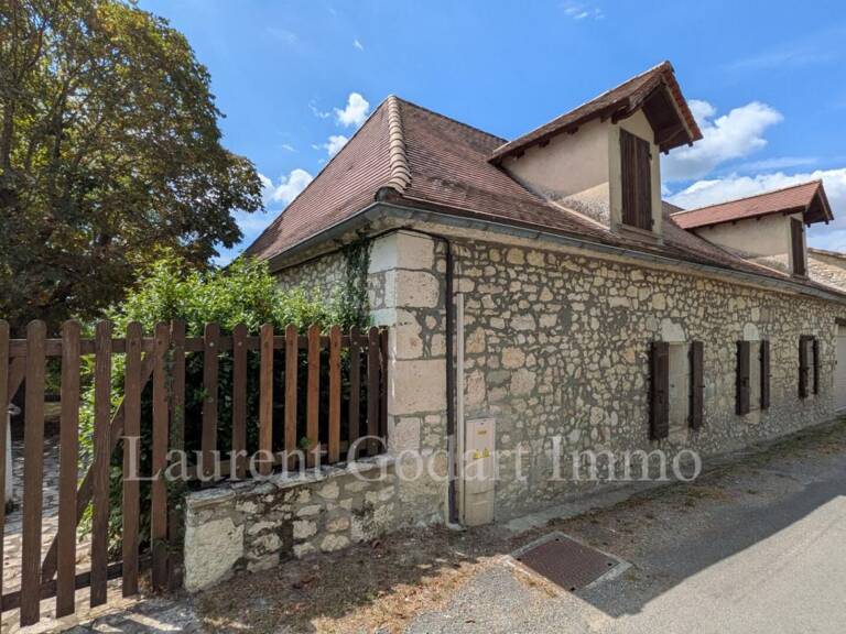 Maison en pierres avec dépendances — photo 1