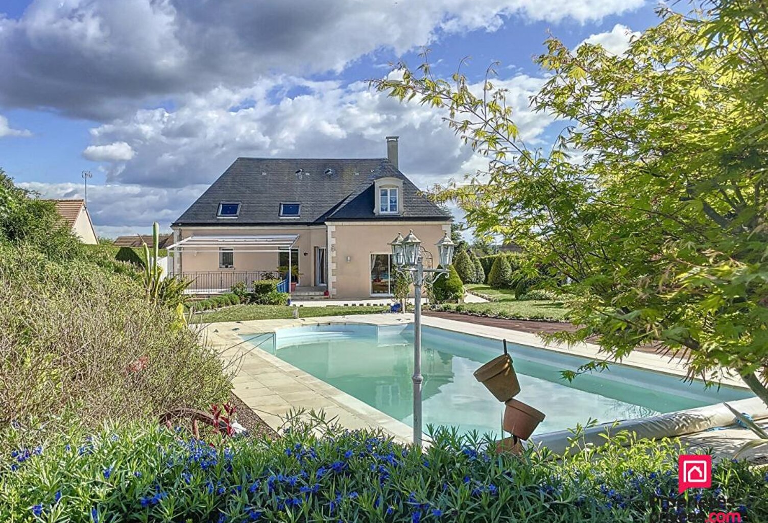 Secteur Mamers, villa contemporaine de 230 m2 avec piscine — photo 1
