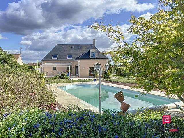 Secteur Mamers, villa contemporaine de 230 m2 avec piscine — photo du bien