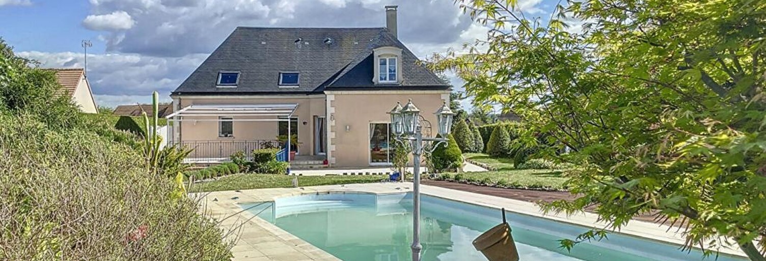 Maison 7 Pièces 230 m² à vendre à Mamers (72600)
