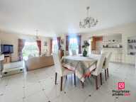 Secteur Mamers, villa contemporaine de 230 m2 avec piscine — photo 3