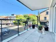 Appartement T3 récent avec balcon et garage Secteur recherché de Décines-Charpieu — photo 2