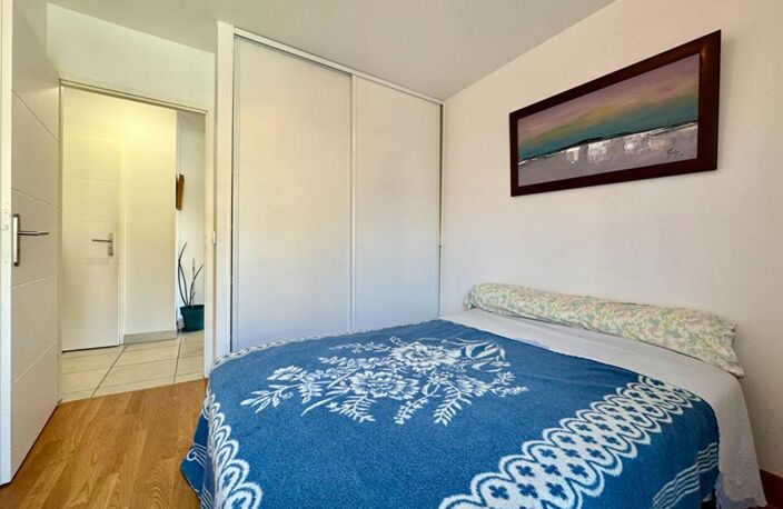 Appartement T3 récent avec balcon et garage Secteur recherché de Décines-Charpieu — photo 3